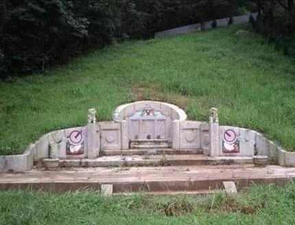 祖坟风水：家族祖坟的风水布局是否合理，如何保佑我们平平安安