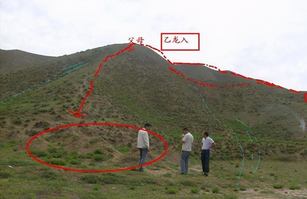 广西武鸣人：蒋介石派白崇禧领队风水师去韶山挖毛的祖坟